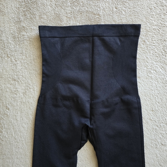 Shapermint high waisted shaping leggings size medium - Picture 7 of 10